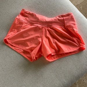 Lululemon mid rise speed up short